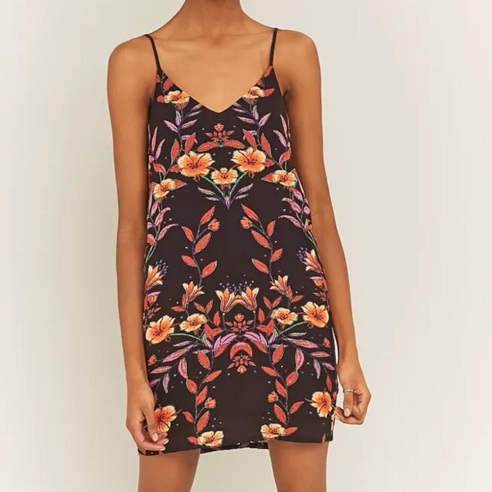 Urban Outfitters Ecote Celeste V-Neck Mini Floral Purple Slip Dress